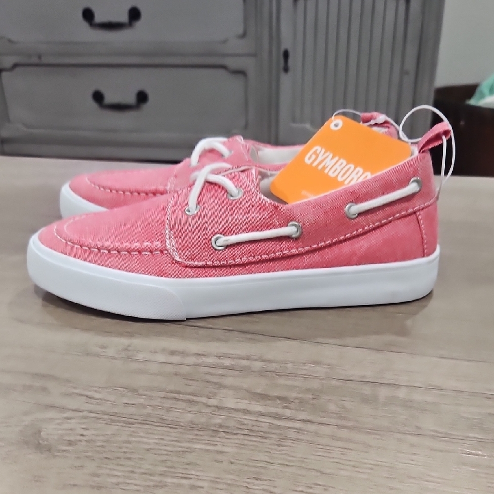Gymboree light Red Kids docker like shied size 1